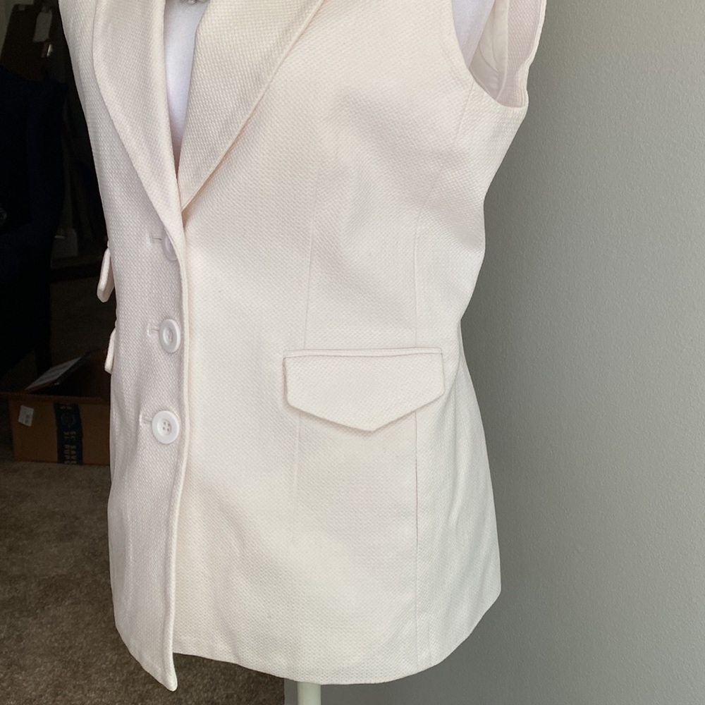Sleeveless Jacket/Blazer - Picture 4 of 15